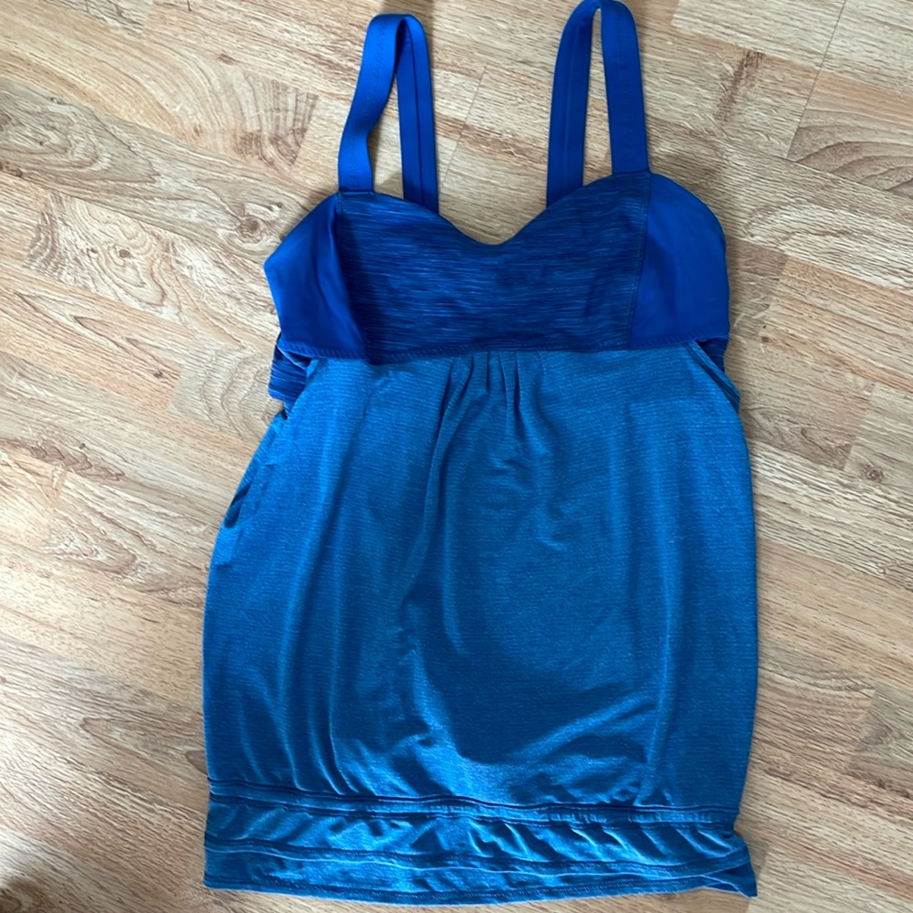Lululemon/Sport bra with tank combo top/blue/8/great condition/